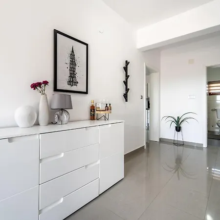 Luxurious In Biograd With Sauna *