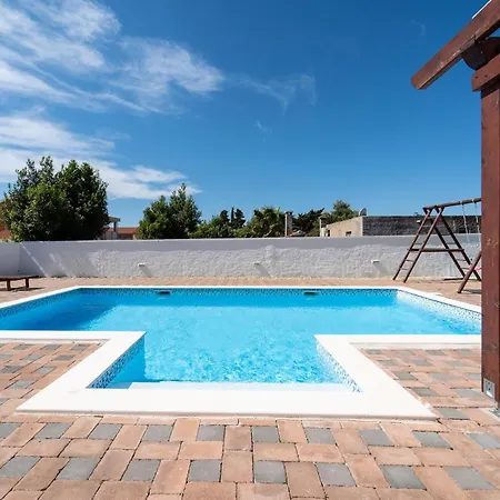 Nyaraló Luxurious In Biograd With Sauna *