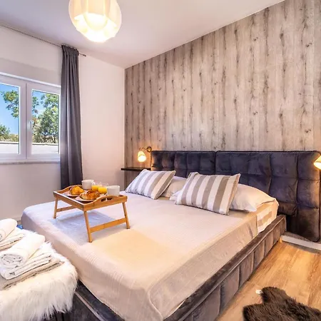 Luxurious In Biograd With Sauna *