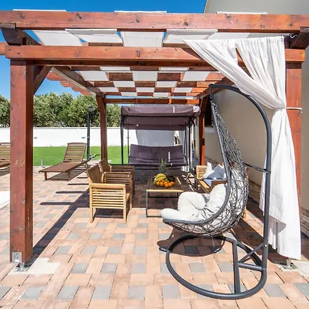 Nyaraló Luxurious In Biograd With Sauna Biograd na Moru