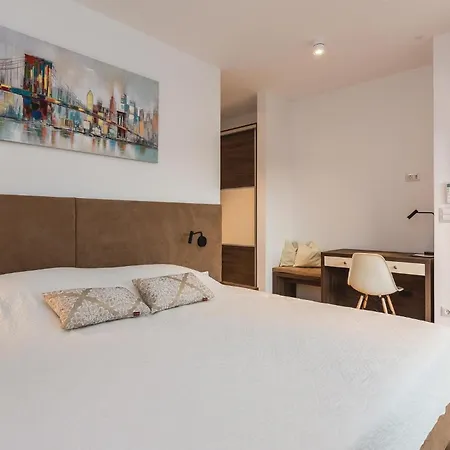 Amazing In Biograd With Kitchen Holiday home