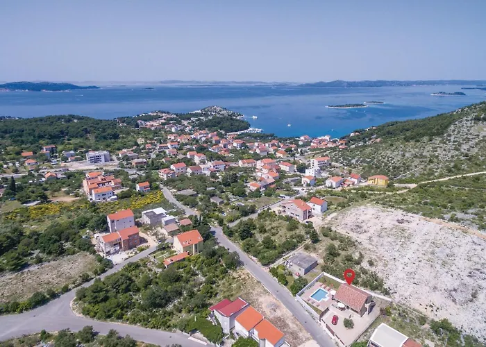 펜션 Amazing In Biograd With Kitchen