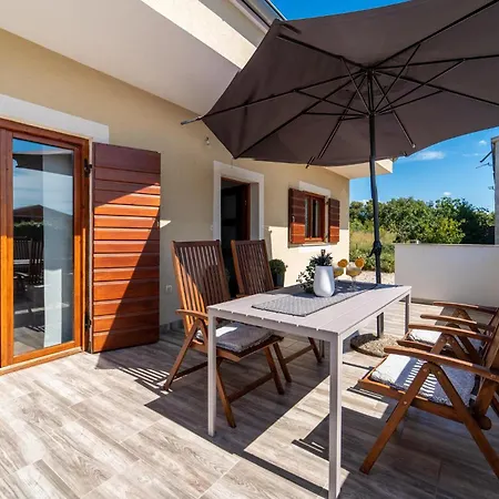 Luxurious In Biograd With Sauna *