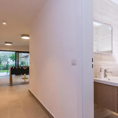 Luxurious In Biograd With Sauna Vakantiehuis *