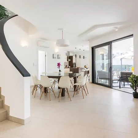 Luxurious In Biograd With Sauna Vakantiehuis