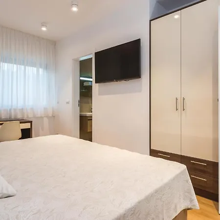 Luxurious In Biograd With Sauna *