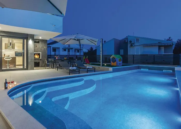 Amazing In Biograd With Kitchen ビオグラード・ナ・モル