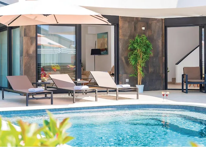 別荘 Amazing In Biograd With Kitchen