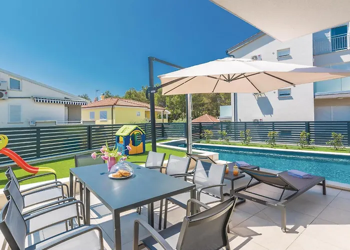 Amazing In Biograd With Kitchen