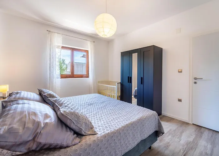 Amazing In Biograd With Kitchen 別荘 ビオグラード・ナ・モル