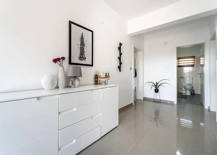 Amazing In Biograd With Kitchen *