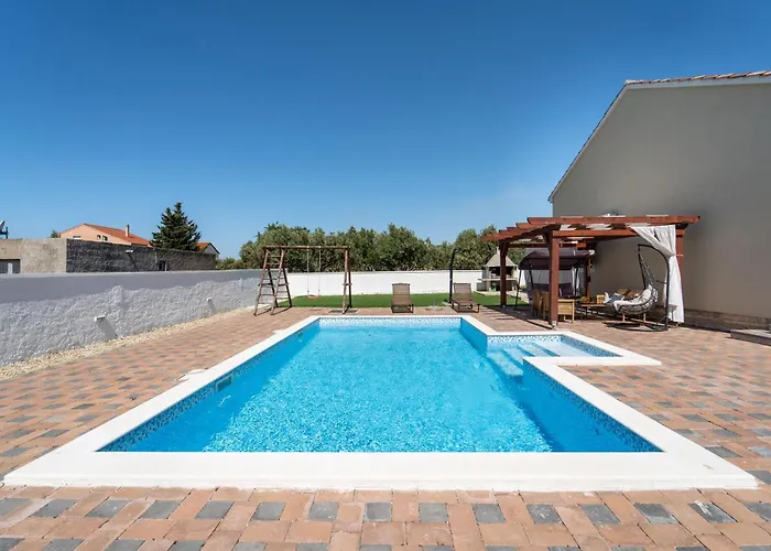 Amazing In Biograd With Kitchen * ビオグラード・ナ・モル