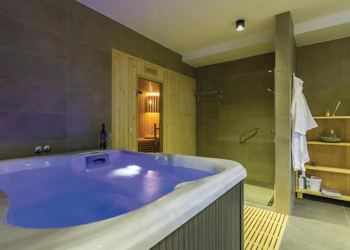 Amazing In Biograd With Kitchen ビオグラード・ナ・モル