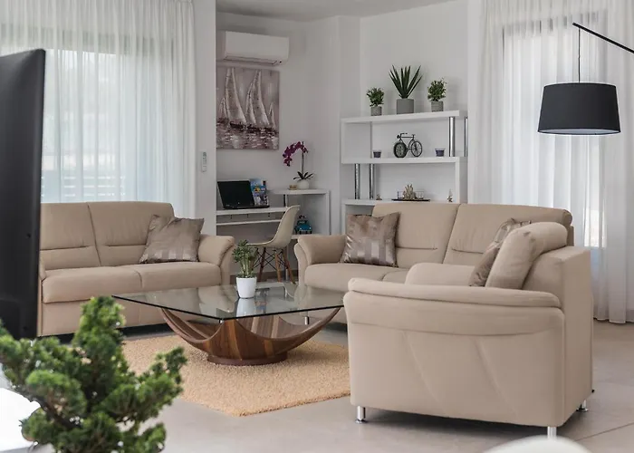 Amazing In Biograd With Kitchen ビオグラード・ナ・モル