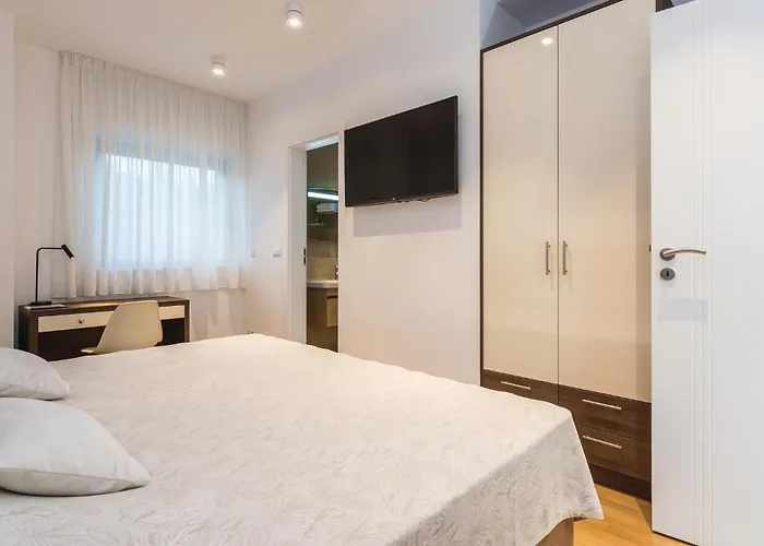 Amazing In Biograd With Kitchen *