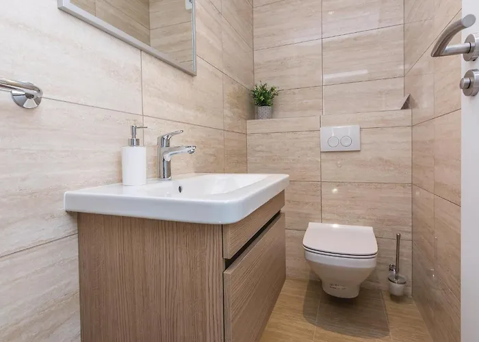 Amazing In Biograd With Kitchen Vakantiehuis Biograd Na Moru