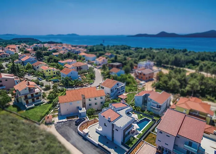 Amazing In Biograd With Kitchen * Biograd Na Moru